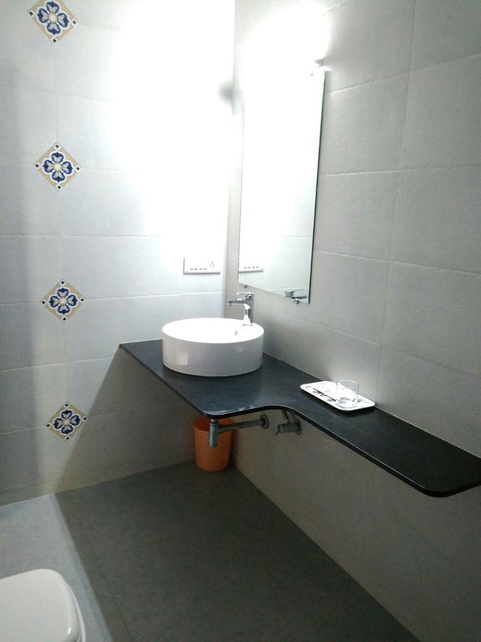 Savshanti Lake Resort Saputara Extérieur photo